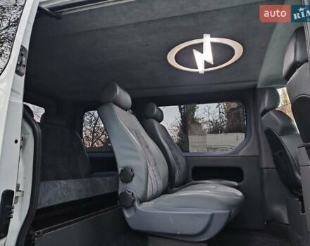 Білий Опель Віваро, об'ємом двигуна 1.9 л та пробігом 212 тис. км за 8200 $, фото 8 на Automoto.ua