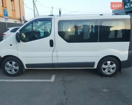 Білий Опель Віваро, об'ємом двигуна 1.9 л та пробігом 250 тис. км за 7400 $, фото 1 на Automoto.ua