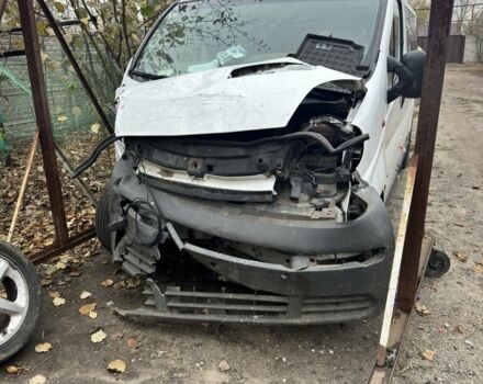 Белый Опель Виваро, объемом двигателя 1.9 л и пробегом 389 тыс. км за 3700 $, фото 3 на Automoto.ua