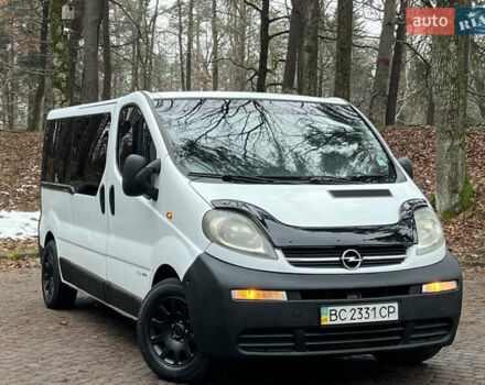 Білий Опель Віваро, об'ємом двигуна 1.9 л та пробігом 370 тис. км за 8350 $, фото 2 на Automoto.ua
