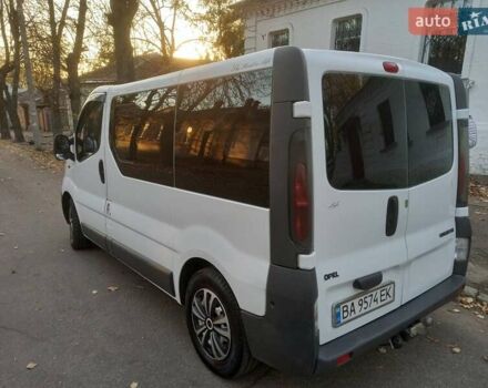 Белый Опель Виваро, объемом двигателя 1.87 л и пробегом 327 тыс. км за 7200 $, фото 9 на Automoto.ua