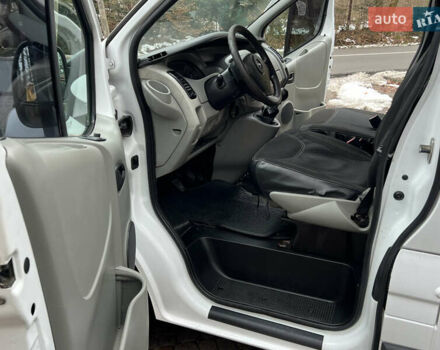 Білий Опель Віваро, об'ємом двигуна 1.9 л та пробігом 370 тис. км за 8350 $, фото 42 на Automoto.ua