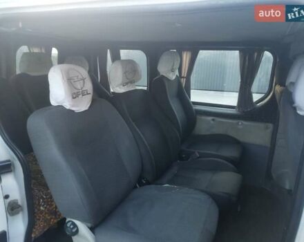 Білий Опель Віваро, об'ємом двигуна 1.9 л та пробігом 250 тис. км за 7400 $, фото 3 на Automoto.ua