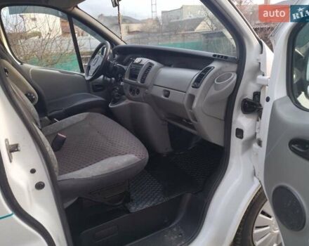 Білий Опель Віваро, об'ємом двигуна 1.87 л та пробігом 307 тис. км за 6590 $, фото 11 на Automoto.ua