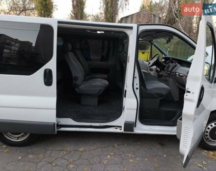 Білий Опель Віваро, об'ємом двигуна 1.9 л та пробігом 212 тис. км за 8200 $, фото 11 на Automoto.ua