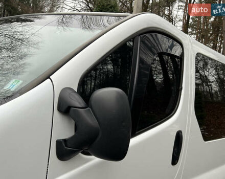 Білий Опель Віваро, об'ємом двигуна 1.9 л та пробігом 370 тис. км за 8350 $, фото 30 на Automoto.ua