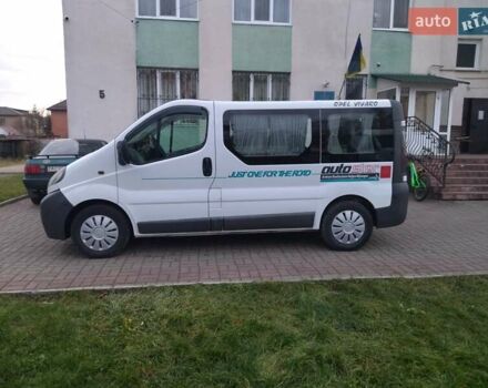 Білий Опель Віваро, об'ємом двигуна 1.87 л та пробігом 307 тис. км за 6590 $, фото 4 на Automoto.ua