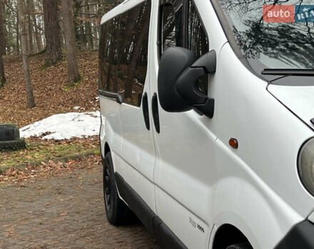 Білий Опель Віваро, об'ємом двигуна 1.9 л та пробігом 370 тис. км за 8350 $, фото 24 на Automoto.ua