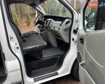 Білий Опель Віваро, об'ємом двигуна 1.9 л та пробігом 370 тис. км за 8350 $, фото 51 на Automoto.ua