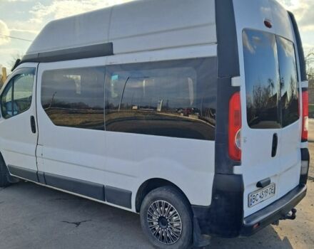 Белый Опель Виваро, объемом двигателя 2 л и пробегом 426 тыс. км за 7600 $, фото 3 на Automoto.ua