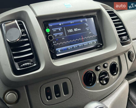 Білий Опель Віваро, об'ємом двигуна 1.9 л та пробігом 370 тис. км за 8350 $, фото 46 на Automoto.ua