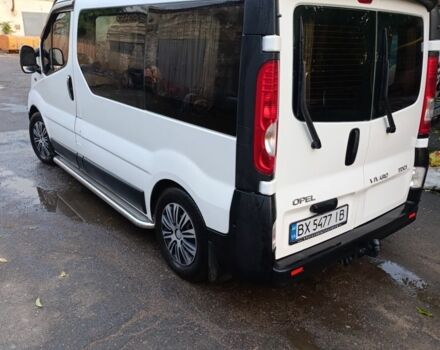 Білий Опель Віваро, об'ємом двигуна 2 л та пробігом 217 тис. км за 9200 $, фото 2 на Automoto.ua