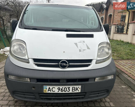 Белый Опель Виваро, объемом двигателя 1.87 л и пробегом 364 тыс. км за 5700 $, фото 1 на Automoto.ua
