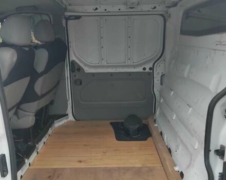 Білий Опель Віваро, об'ємом двигуна 1.87 л та пробігом 400 тис. км за 5800 $, фото 1 на Automoto.ua