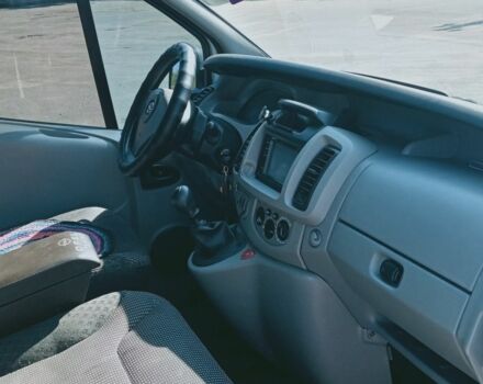 Белый Опель Виваро, объемом двигателя 1.9 л и пробегом 378 тыс. км за 6200 $, фото 3 на Automoto.ua