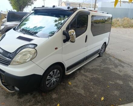 Білий Опель Віваро, об'ємом двигуна 2 л та пробігом 217 тис. км за 9200 $, фото 1 на Automoto.ua