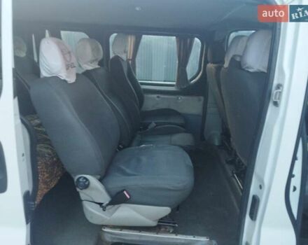 Білий Опель Віваро, об'ємом двигуна 1.9 л та пробігом 250 тис. км за 7400 $, фото 4 на Automoto.ua