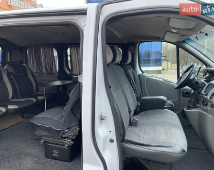 Белый Опель Виваро, объемом двигателя 1.9 л и пробегом 347 тыс. км за 7500 $, фото 11 на Automoto.ua