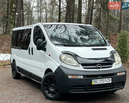 Білий Опель Віваро, об'ємом двигуна 1.9 л та пробігом 370 тис. км за 8350 $, фото 6 на Automoto.ua