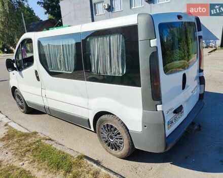 Білий Опель Віваро, об'ємом двигуна 1.87 л та пробігом 242 тис. км за 7200 $, фото 2 на Automoto.ua