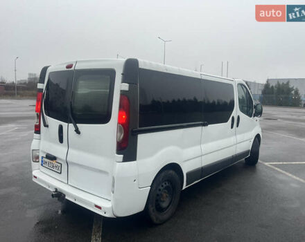 Білий Опель Віваро, об'ємом двигуна 2 л та пробігом 340 тис. км за 8300 $, фото 2 на Automoto.ua