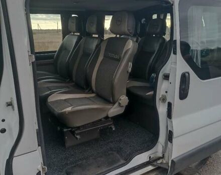 Белый Опель Виваро, объемом двигателя 2 л и пробегом 305 тыс. км за 8400 $, фото 6 на Automoto.ua