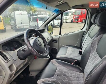 Белый Опель Виваро, объемом двигателя 2 л и пробегом 248 тыс. км за 9500 $, фото 72 на Automoto.ua