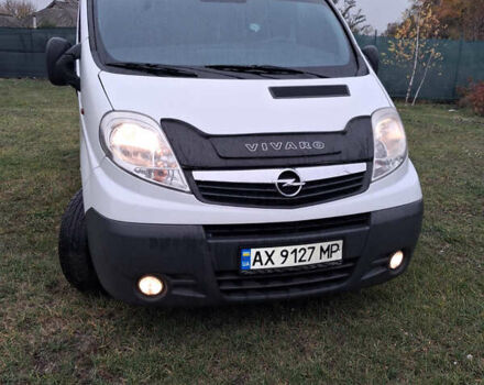 Білий Опель Віваро, об'ємом двигуна 2.46 л та пробігом 320 тис. км за 8500 $, фото 7 на Automoto.ua