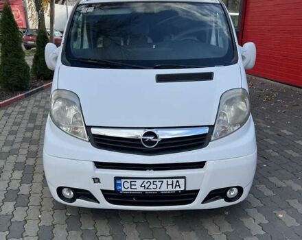 Білий Опель Віваро, об'ємом двигуна 2.46 л та пробігом 585 тис. км за 8300 $, фото 1 на Automoto.ua