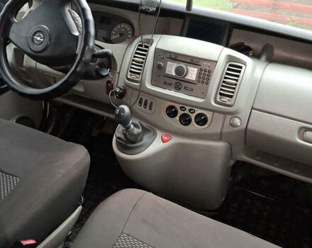 Білий Опель Віваро, об'ємом двигуна 2.46 л та пробігом 320 тис. км за 8500 $, фото 13 на Automoto.ua