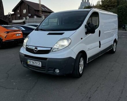 Белый Опель Виваро, объемом двигателя 1.87 л и пробегом 300 тыс. км за 7300 $, фото 1 на Automoto.ua