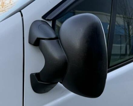 Белый Опель Виваро, объемом двигателя 2 л и пробегом 410 тыс. км за 6200 $, фото 51 на Automoto.ua