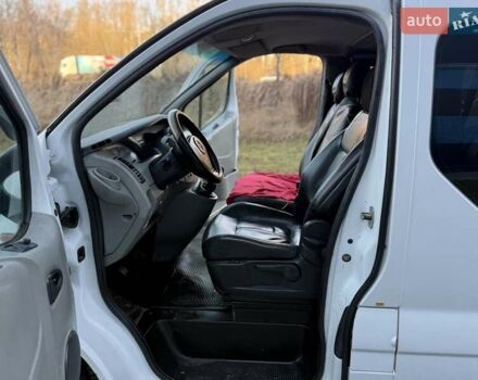 Белый Опель Виваро, объемом двигателя 2 л и пробегом 410 тыс. км за 6200 $, фото 45 на Automoto.ua