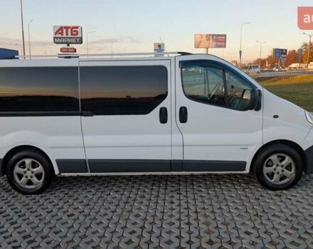 Білий Опель Віваро, об'ємом двигуна 2 л та пробігом 436 тис. км за 8700 $, фото 7 на Automoto.ua