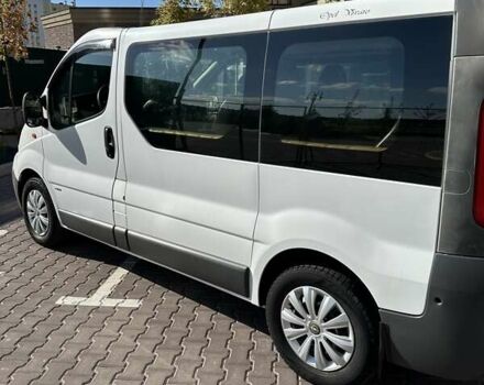 Білий Опель Віваро, об'ємом двигуна 2 л та пробігом 349 тис. км за 8800 $, фото 11 на Automoto.ua