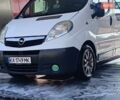 Білий Опель Віваро, об'ємом двигуна 2 л та пробігом 300 тис. км за 9000 $, фото 1 на Automoto.ua