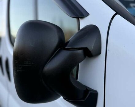 Белый Опель Виваро, объемом двигателя 2 л и пробегом 410 тыс. км за 6200 $, фото 52 на Automoto.ua