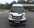 Белый Опель Виваро, объемом двигателя 2 л и пробегом 350 тыс. км за 8000 $, фото 2 на Automoto.ua