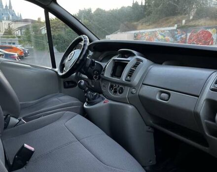 Белый Опель Виваро, объемом двигателя 1.87 л и пробегом 300 тыс. км за 7300 $, фото 18 на Automoto.ua