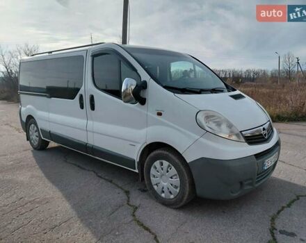 Белый Опель Виваро, объемом двигателя 2 л и пробегом 385 тыс. км за 8800 $, фото 12 на Automoto.ua