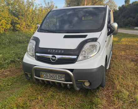 Белый Опель Виваро, объемом двигателя 2 л и пробегом 300 тыс. км за 7000 $, фото 3 на Automoto.ua