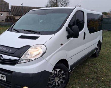 Білий Опель Віваро, об'ємом двигуна 2.46 л та пробігом 320 тис. км за 8500 $, фото 9 на Automoto.ua