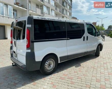Білий Опель Віваро, об'ємом двигуна 2 л та пробігом 184 тис. км за 11000 $, фото 2 на Automoto.ua