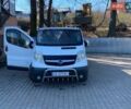 Білий Опель Віваро, об'ємом двигуна 2 л та пробігом 240 тис. км за 9000 $, фото 1 на Automoto.ua