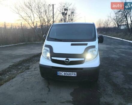 Белый Опель Виваро, объемом двигателя 2 л и пробегом 398 тыс. км за 7150 $, фото 12 на Automoto.ua