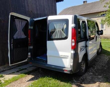 Белый Опель Виваро, объемом двигателя 2 л и пробегом 262 тыс. км за 8500 $, фото 3 на Automoto.ua