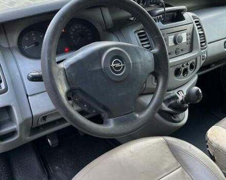 Білий Опель Віваро, об'ємом двигуна 2.46 л та пробігом 585 тис. км за 8300 $, фото 8 на Automoto.ua