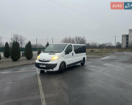 Білий Опель Віваро, об'ємом двигуна 2 л та пробігом 340 тис. км за 8300 $, фото 8 на Automoto.ua