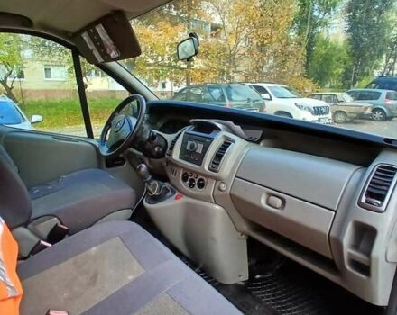 Белый Опель Виваро, объемом двигателя 2 л и пробегом 319 тыс. км за 7999 $, фото 2 на Automoto.ua