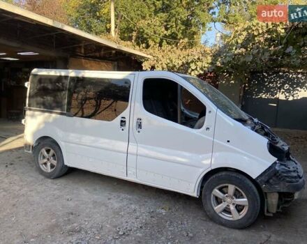 Білий Опель Віваро, об'ємом двигуна 2.46 л та пробігом 260 тис. км за 8500 $, фото 4 на Automoto.ua